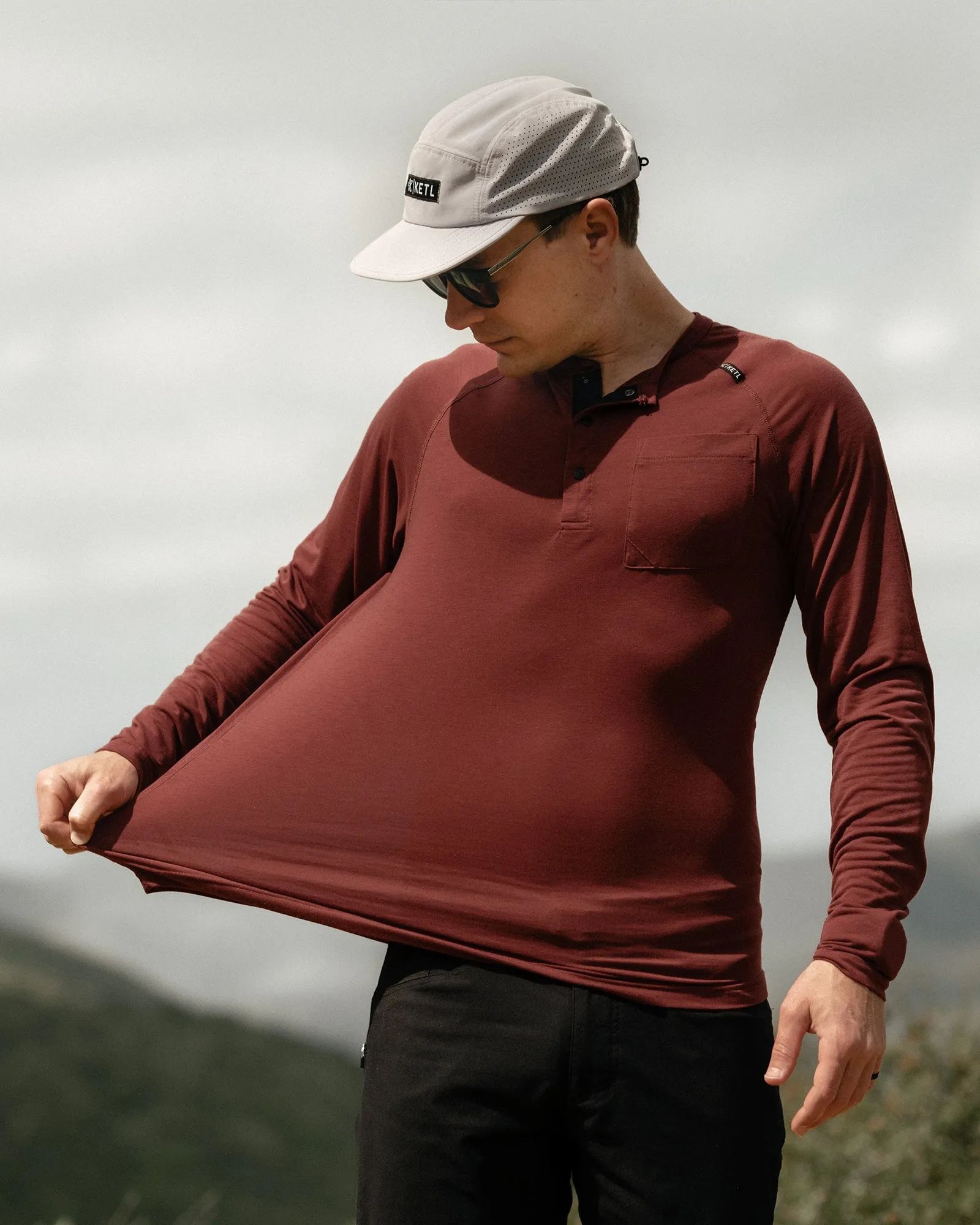 Departed Featherweight Performance Henley Pocket Tee