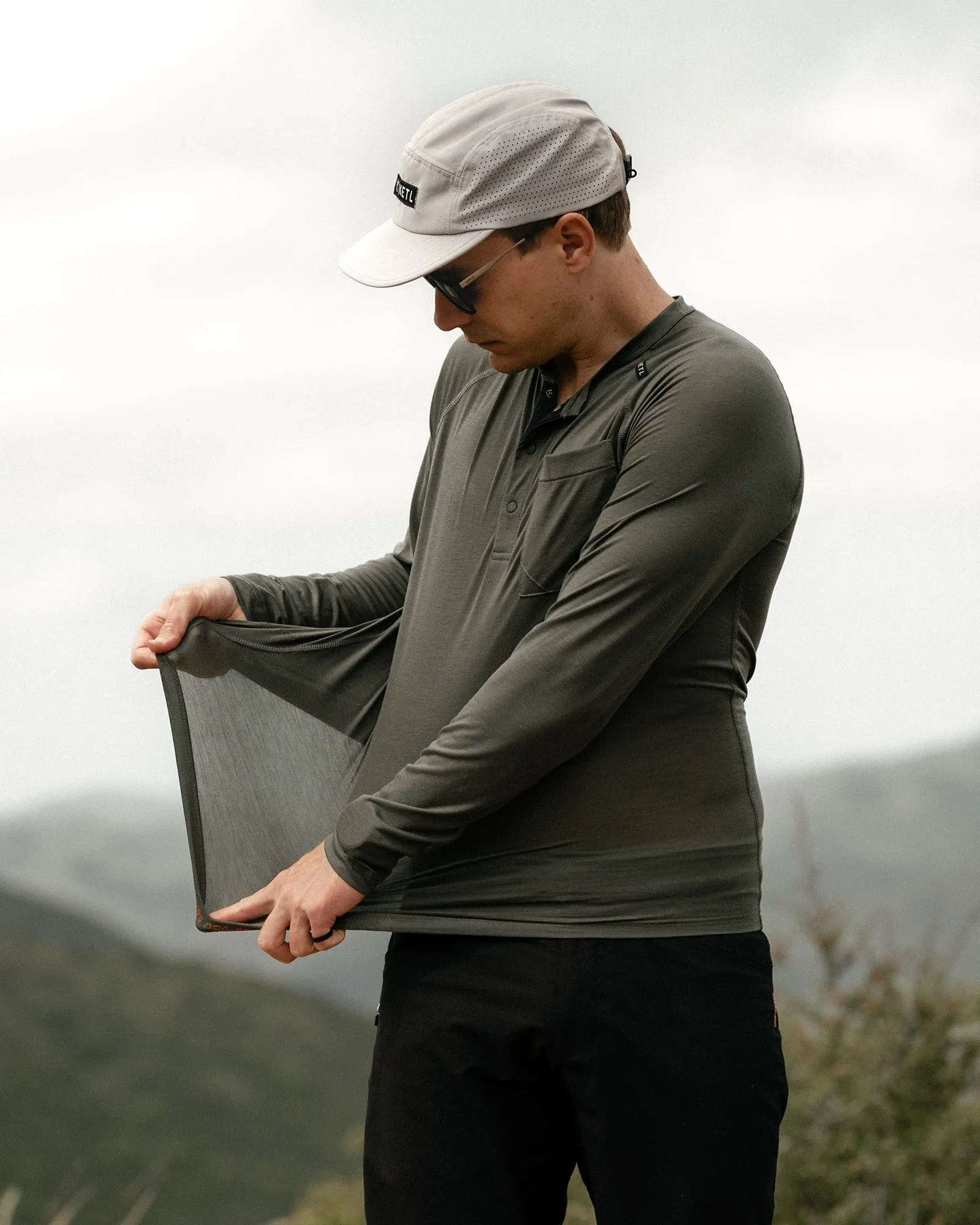 Departed Featherweight Performance Henley Pocket Tee