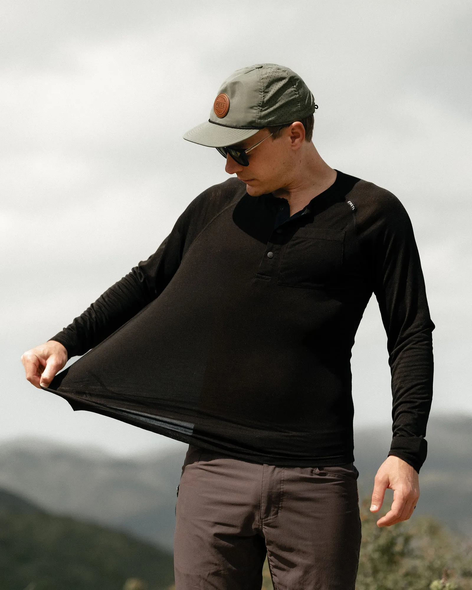 Departed Featherweight Performance Henley Pocket Tee