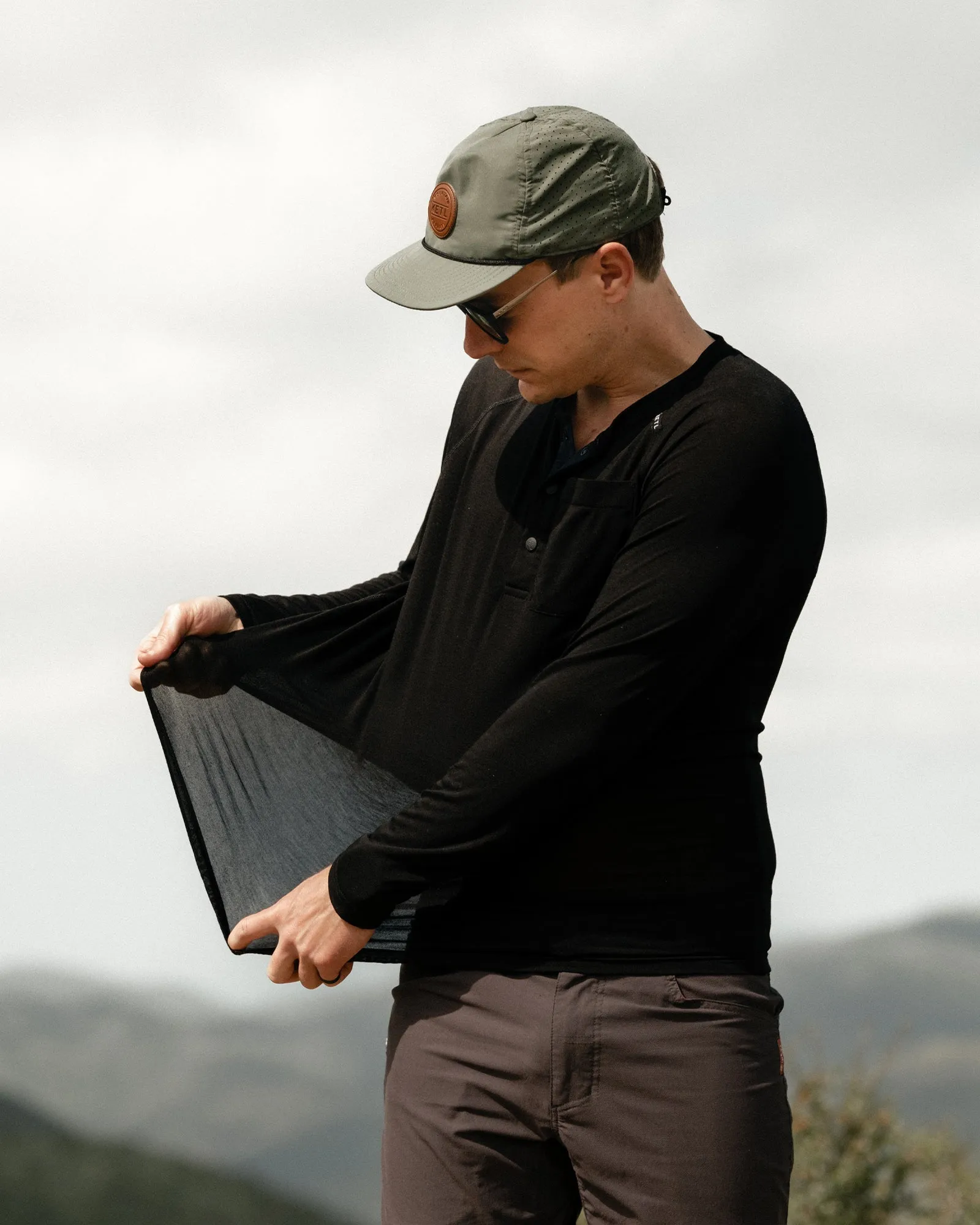 Departed Featherweight Performance Henley Pocket Tee