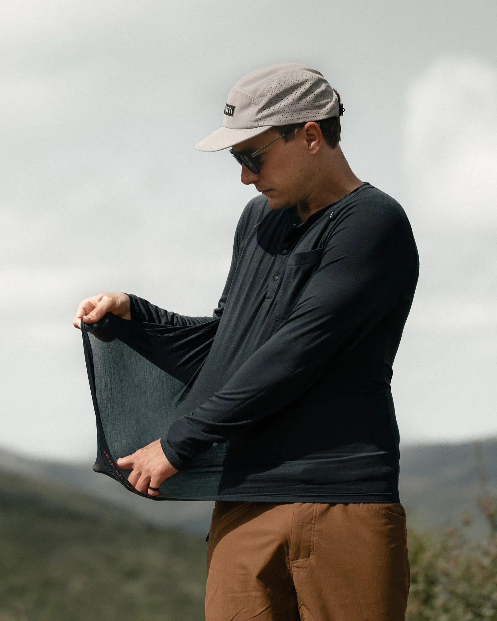 Departed Featherweight Performance Henley Pocket Tee