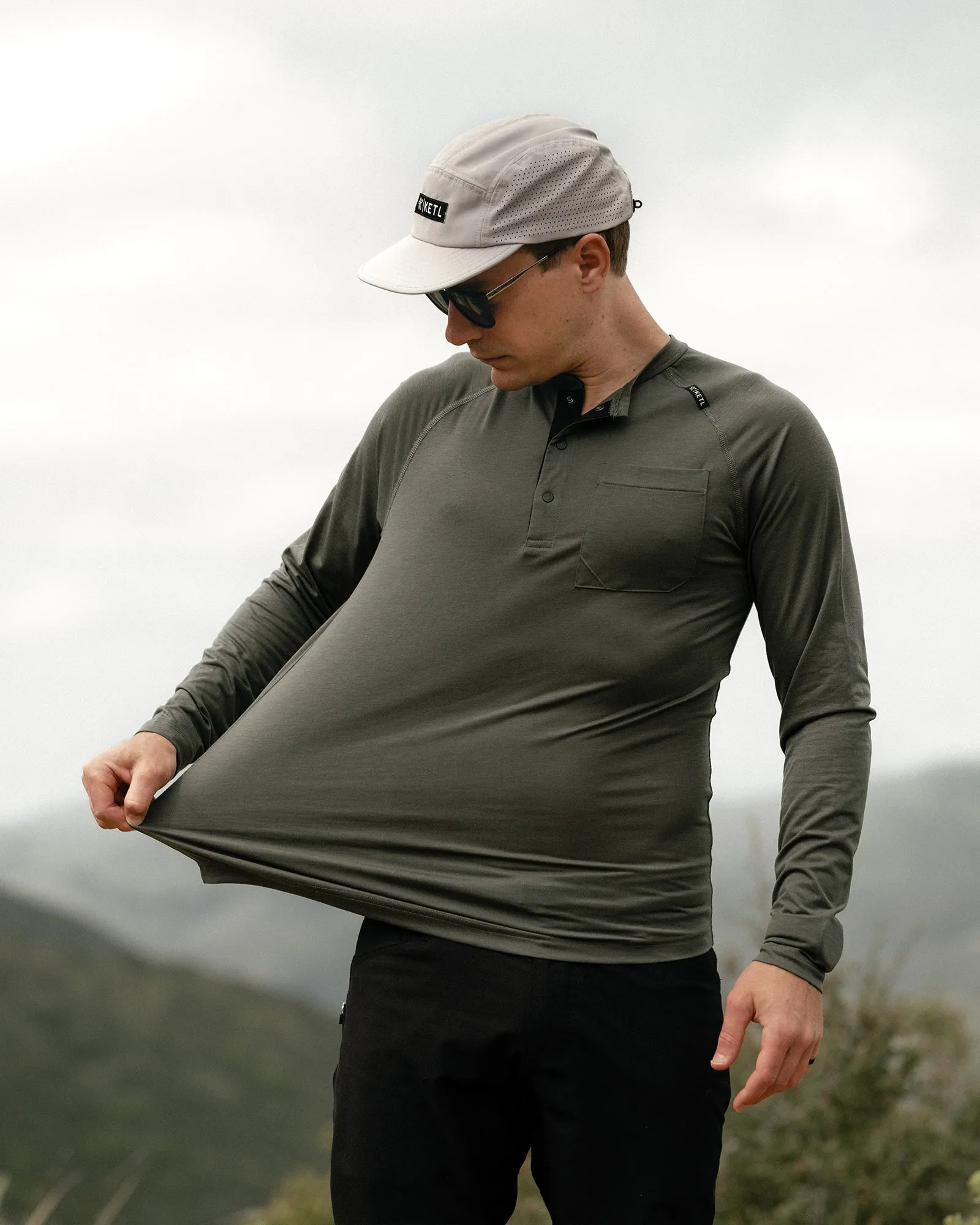 Departed Featherweight Performance Henley Pocket Tee