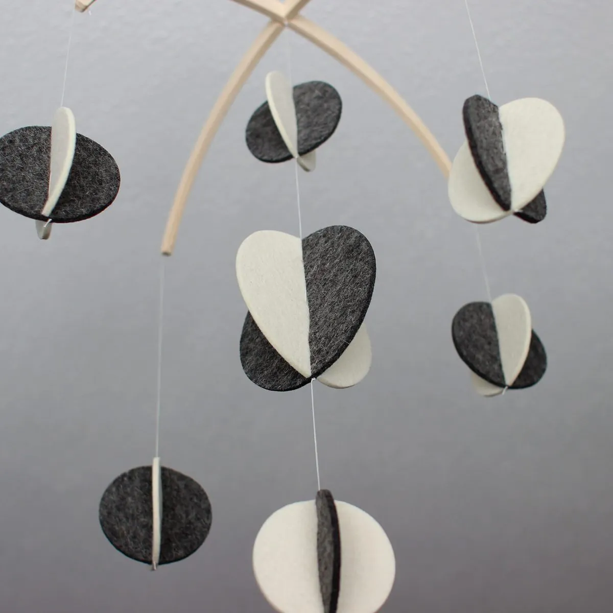 Felt Mobile - High Contrast Modern Orbs